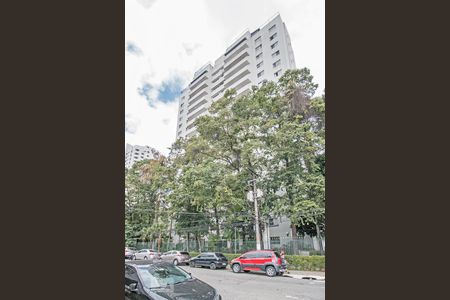 Apartamento à venda com 180m², 4 quartos e 2 vagas Apartamento à venda com 180m², 4 quartos e 2 vagasFachada