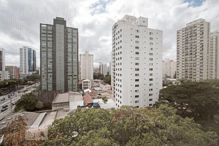 Apartamento à venda com 180m², 4 quartos e 2 vagas Apartamento à venda com 180m², 4 quartos e 2 vagasVista da Sala de TV