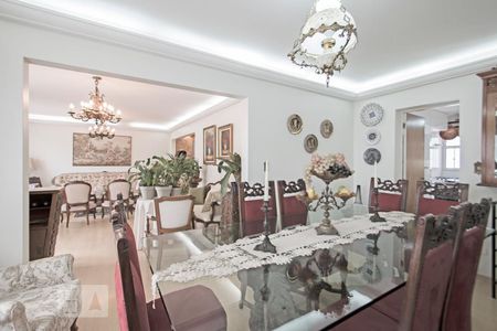 Apartamento à venda com 180m², 4 quartos e 2 vagas Apartamento à venda com 180m², 4 quartos e 2 vagasSala de Jantar