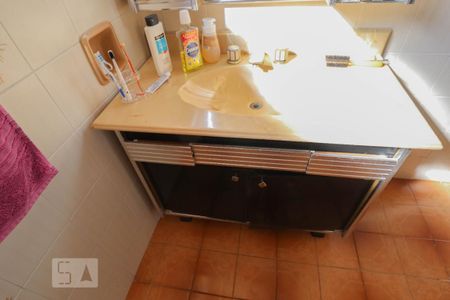 Casa à venda com 222m², 3 quartos e 4 vagasBanheiro da Suíte