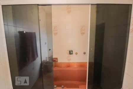 Casa à venda com 222m², 3 quartos e 4 vagasBanheiro da Suíte