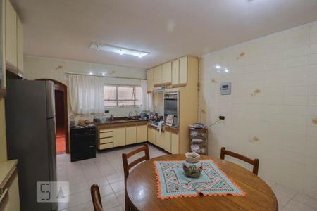 Casa à venda com 222m², 3 quartos e 4 vagasCozinha