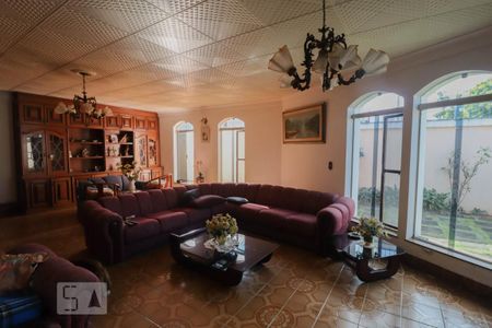 Sala de Estar de casa à venda com 3 quartos, 222m² em Vila Melliani, Guarulhos