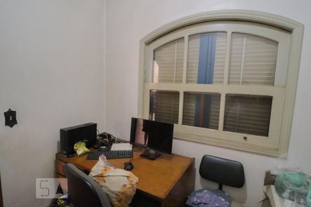 Casa à venda com 222m², 3 quartos e 4 vagasEscritório