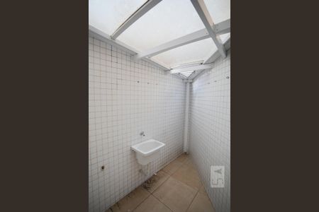 Casa para alugar com 35m², 1 quarto e 1 vagaÁrea de Serviço
