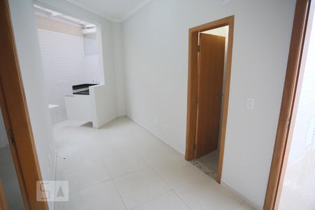 Sala de casa para alugar com 1 quarto, 61m² em Embaré, Santos