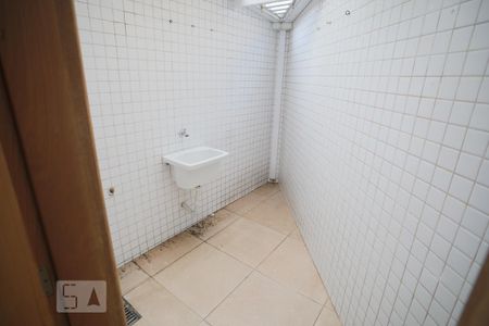 Casa para alugar com 35m², 1 quarto e 1 vagaÁrea de Serviço
