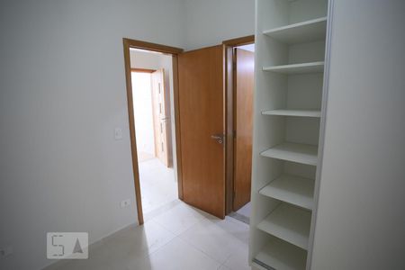 Quarto 1 de casa para alugar com 1 quarto, 61m² em Embaré, Santos
