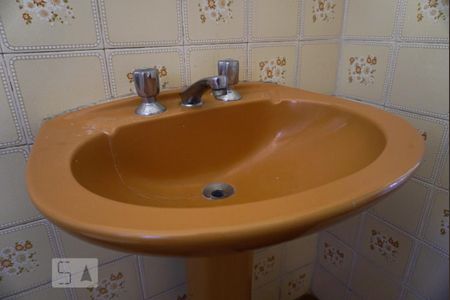 Casa para alugar com 70m², 2 quartos e 1 vaga Casa para alugar com 70m², 2 quartos e 1 vagaBanheiro - Torneira