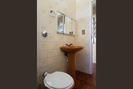 Casa para alugar com 70m², 2 quartos e 1 vaga Casa para alugar com 70m², 2 quartos e 1 vagaBanheiro