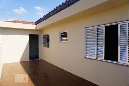 Casa para alugar com 70m², 2 quartos e 1 vaga Casa para alugar com 70m², 2 quartos e 1 vagaÁrea Externa