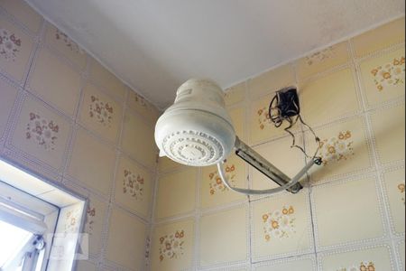 Casa para alugar com 70m², 2 quartos e 1 vaga Casa para alugar com 70m², 2 quartos e 1 vagaBanheiro
