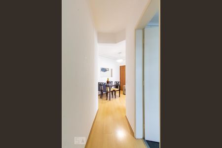 Corredor de apartamento para alugar com 1 quarto, 40m² em Vila Andrade, São Paulo