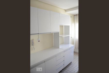 Apartamento para alugar com 70m², 2 quartos e 1 vagaCozinha