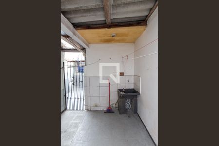 Casa para alugar com 35m², 1 quarto e sem vagaÁrea de Serviço e Quintal  