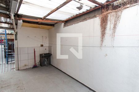 Casa para alugar com 35m², 1 quarto e sem vagaÁrea de Serviço e Quintal  