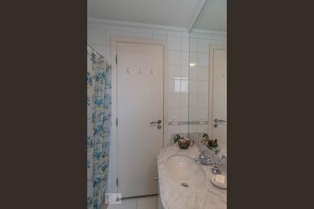 Apartamento à venda com 170m², 2 quartos e 3 vagasBanheiro de Suíte 1