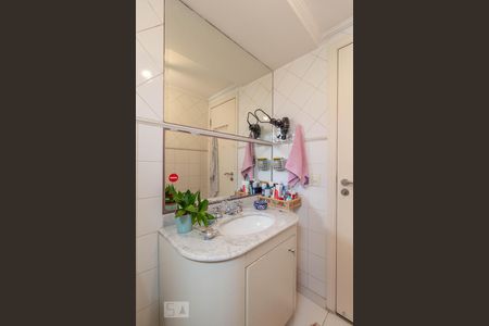 Apartamento à venda com 170m², 2 quartos e 3 vagasBanheiro