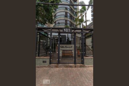 Apartamento à venda com 170m², 2 quartos e 3 vagasFachada