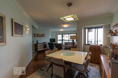 Sala de apartamento à venda com 2 quartos, 170m² em Campo Belo, São Paulo