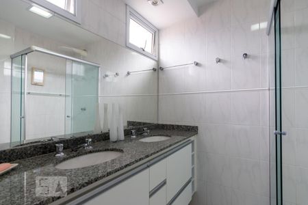 Apartamento para alugar com 95m², 3 quartos e 2 vagasBanheiro Suíte 1