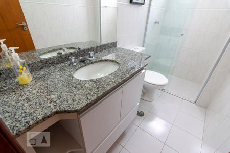 Apartamento para alugar com 95m², 3 quartos e 2 vagasBanheiro
