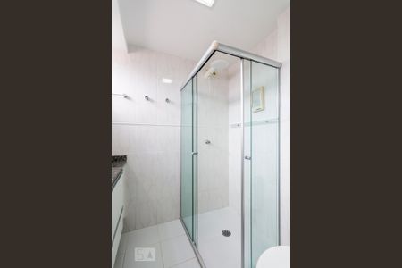 Banheiro Suíte 1 de apartamento para alugar com 3 quartos, 95m² em Vila Valparaíso, Santo André