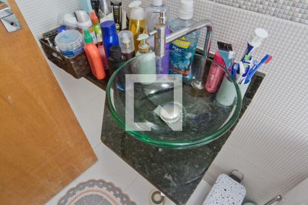 Casa de condomínio à venda com 100m², 2 quartos e 2 vagasBanheiro da Suíte 2