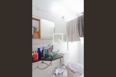 Casa de condomínio à venda com 100m², 2 quartos e 2 vagasBanheiro da Suíte 2