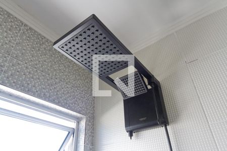 Casa de condomínio à venda com 100m², 2 quartos e 2 vagasBanheiro da Suíte 1