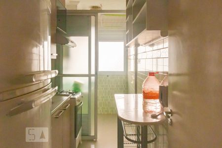 Apartamento à venda com 48m², 2 quartos e 1 vagaCozinha e Área de Serviço