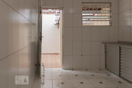 Cozinha de casa para alugar com 2 quartos, 80m² em Conjunto Residencial Jardim Canaã, São Paulo