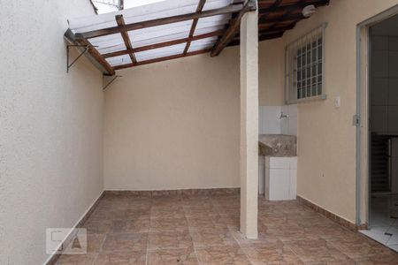 Área de Serviço de casa para alugar com 2 quartos, 80m² em Conjunto Residencial Jardim Canaã, São Paulo