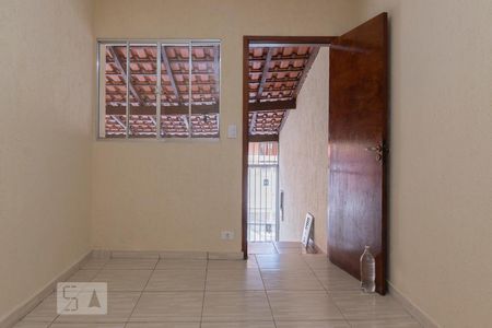 Sala de casa para alugar com 2 quartos, 80m² em Conjunto Residencial Jardim Canaã, São Paulo