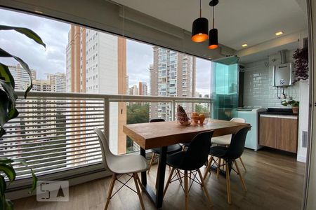 Sacada de kitnet/studio à venda com 1 quarto, 40m² em Vila Andrade, São Paulo