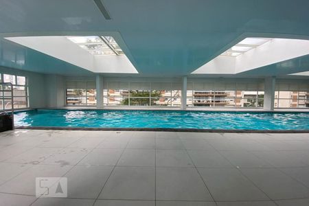 Studio à venda com 40m², 1 quarto e 1 vagaÁrea comum - Piscina Coberta
