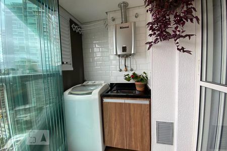 Sacada de kitnet/studio à venda com 1 quarto, 40m² em Vila Andrade, São Paulo