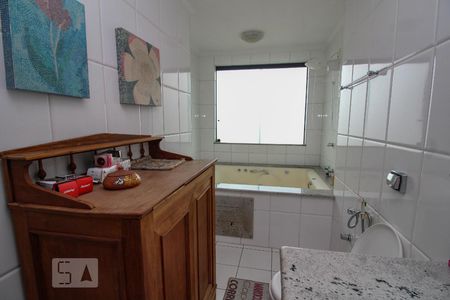 Apartamento à venda com 244m², 4 quartos e 2 vagasBanheiro da Cobertura