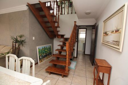 Apartamento à venda com 244m², 4 quartos e 2 vagasSala