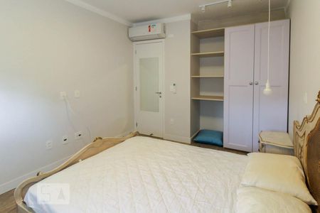 Suíte  de apartamento à venda com 3 quartos, 85m² em Indianópolis, São Paulo