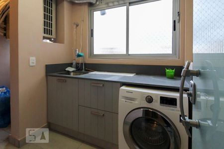 Apartamento à venda com 85m², 3 quartos e 1 vagaÁrea de Serviço