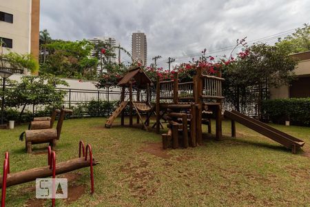 Apartamento à venda com 168m², 3 quartos e 1 vaga Apartamento à venda com 168m², 3 quartos e 1 vagaPlayground