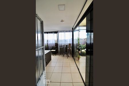 Apartamento à venda com 168m², 3 quartos e 1 vaga Apartamento à venda com 168m², 3 quartos e 1 vagaCobertura - Sala