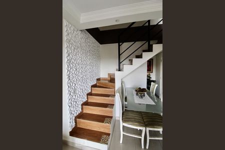 Apartamento à venda com 168m², 3 quartos e 1 vaga Apartamento à venda com 168m², 3 quartos e 1 vagaSala