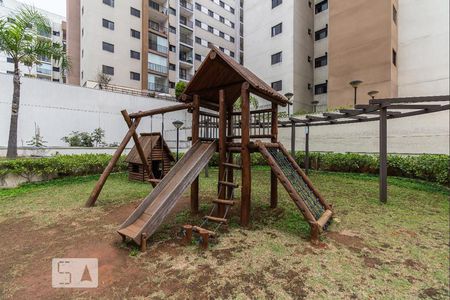 Apartamento à venda com 168m², 3 quartos e 1 vaga Apartamento à venda com 168m², 3 quartos e 1 vagaPlayground