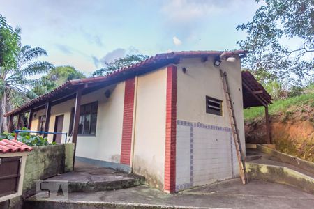 Casa de condomínio à venda com 269m², 4 quartos e 3 vagasÁrea comum - Salão de festas