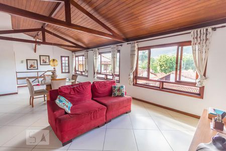 Casa de condomínio à venda com 269m², 4 quartos e 3 vagasSala 2