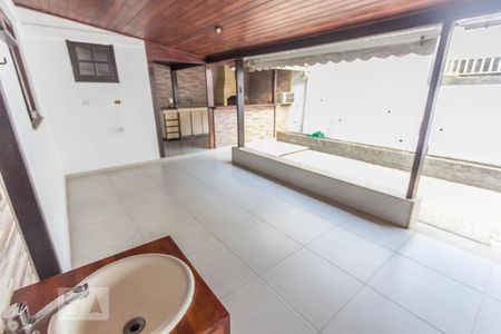 Casa de condomínio à venda com 269m², 4 quartos e 3 vagasÁrea Livre