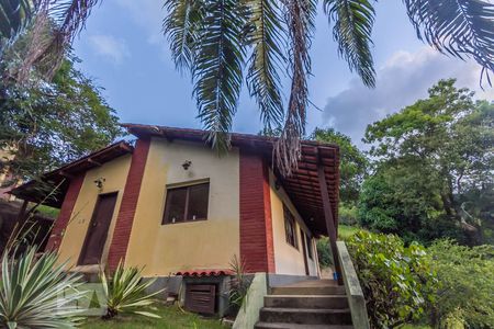 Casa de condomínio à venda com 269m², 4 quartos e 3 vagasÁrea comum - Salão de festas