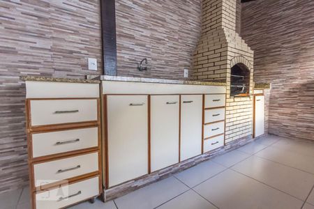 Casa de condomínio à venda com 269m², 4 quartos e 3 vagasChurrasqueira